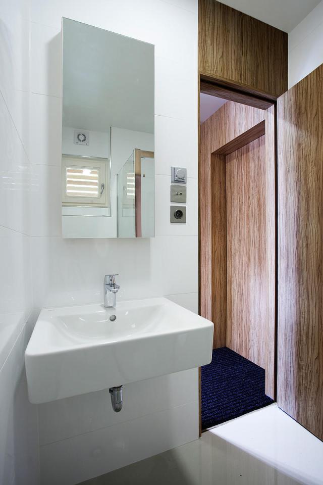 The Freedomky 2 PLUS Classic, a small prefab house with 1 bedroom in 465 sq ft. | www.facebook.com/SmallHouseBliss