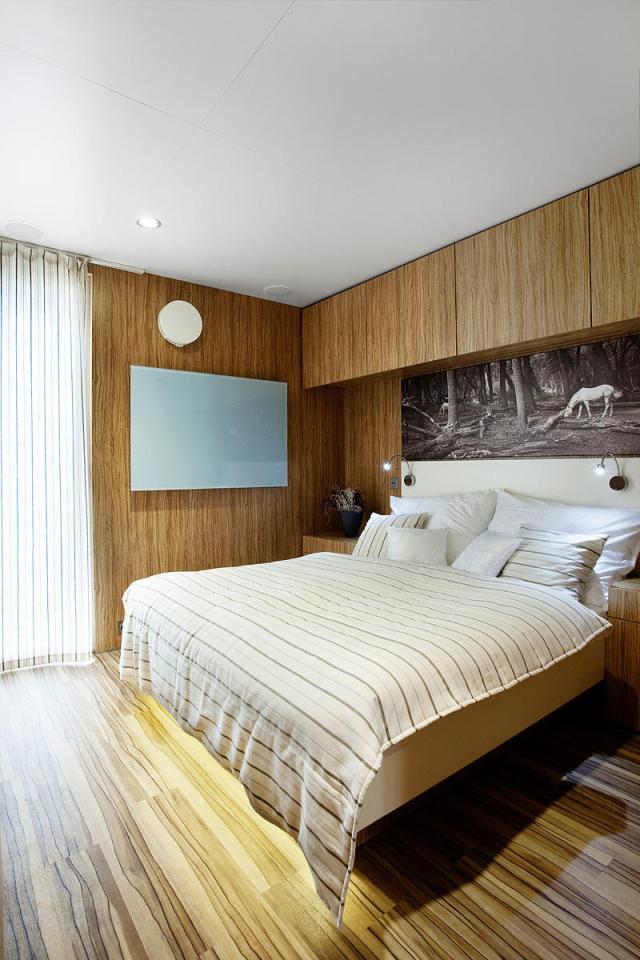 The Freedomky 2 PLUS Classic, a small prefab house with 1 bedroom in 465 sq ft. | www.facebook.com/SmallHouseBliss