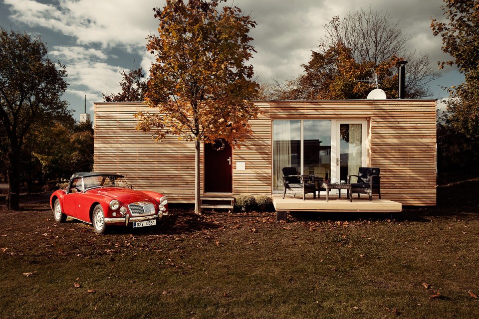 The Freedomky 2 PLUS Classic, a small prefab house with 1 bedroom in 465 sq ft. | www.facebook.com/SmallHouseBliss