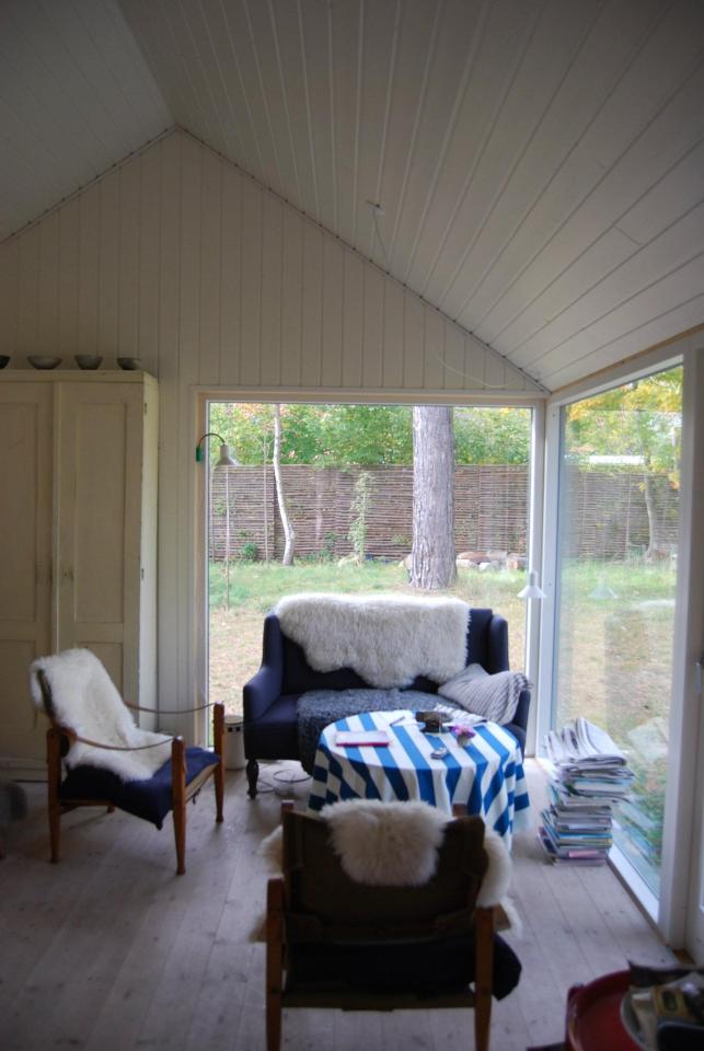 The Længehuset, a modular vacation house from Denmark with 2 bedrooms in 592 sq ft. | www.facebook.com/SmallHouseBliss