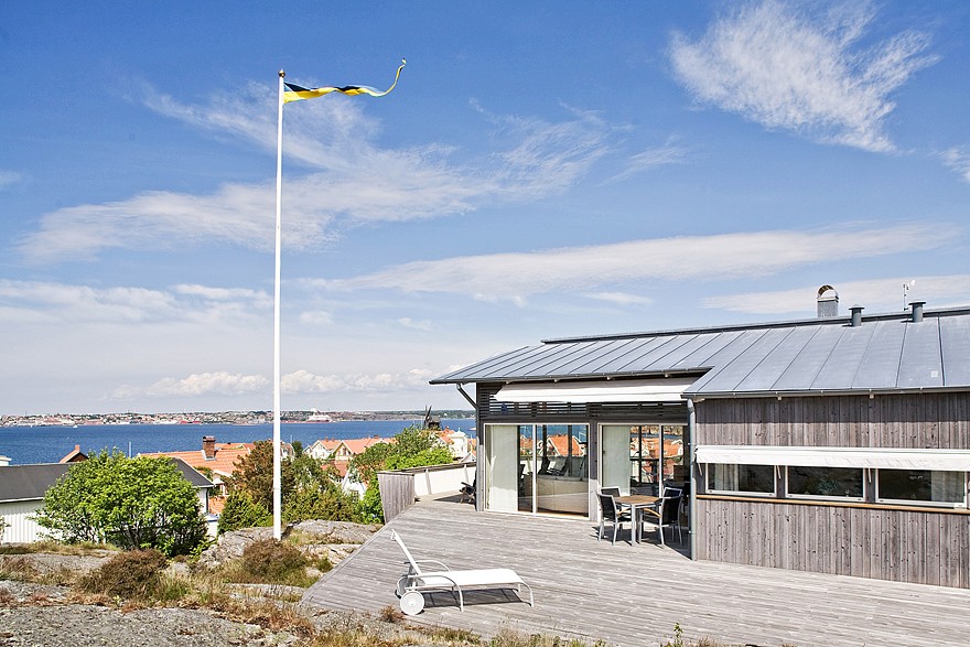 A small house for a family in Sweden with 3 bedrooms in 1,281 sq ft. | www.facebook.com/SmallHouseBliss