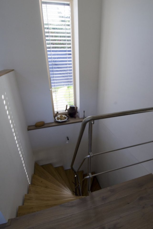 The reverse floor plan allows the living area of this small house to have southern exposure. It has 2 bedrooms in 936 sq ft. | www.facebook.com/SmallHouseBliss