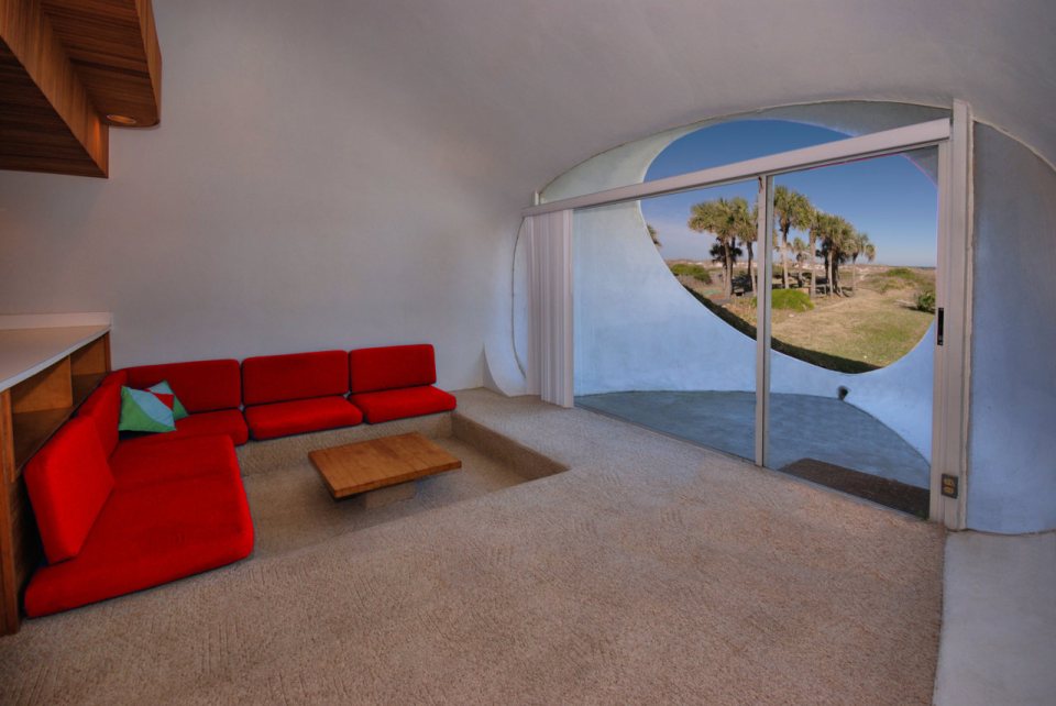 The Dune House, an earth-sheltered duplex. Each unit has 1 bedroom in 750 sq ft. | www.facebook.com/SmallHouseBliss