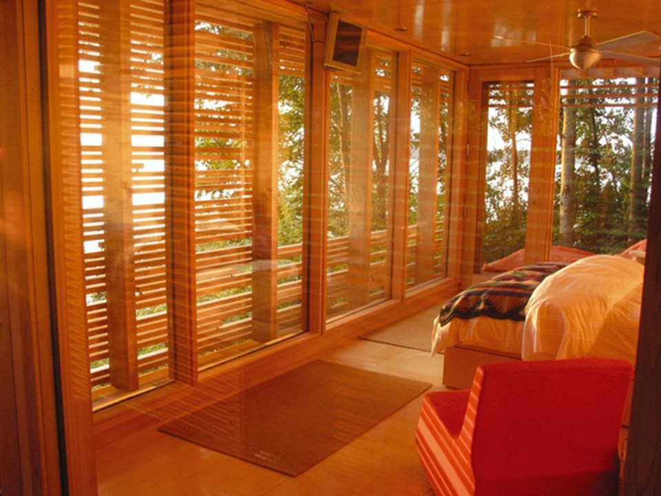 Sunset Cabin, a 275 sq ft studio cabin, is a refined version of the traditional cottage country "bunkie". | www.facebook.com/SmallHouseBliss