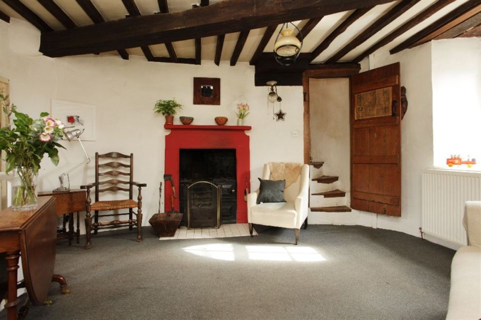 The Chalford Roundhouse, a small stone tower built in the 1790's to house a canal worker's family. | www.facebook.com/SmallHouseBliss