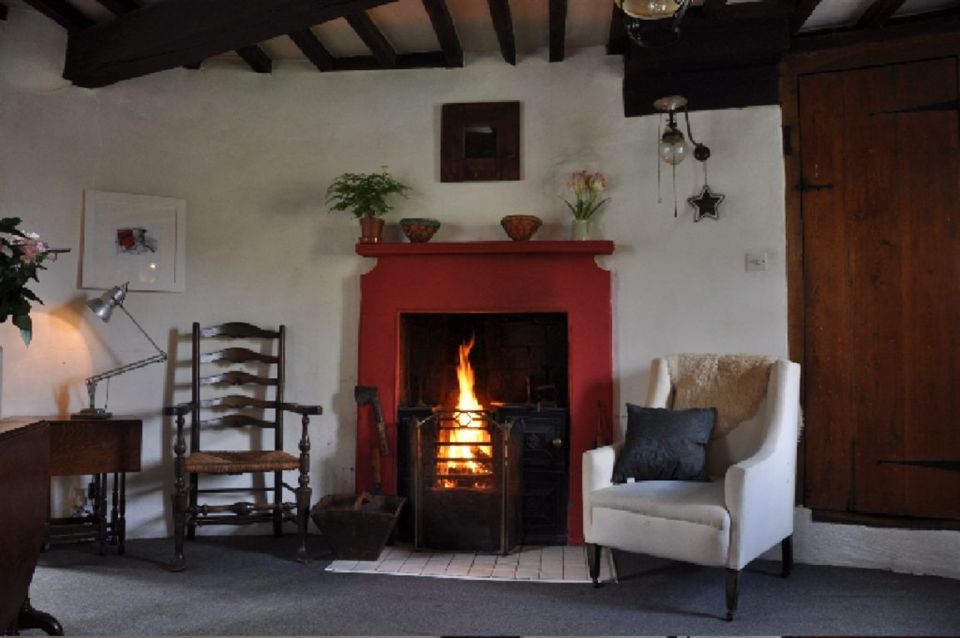 The Chalford Roundhouse, a small stone tower built in the 1790's to house a canal worker's family. | www.facebook.com/SmallHouseBliss