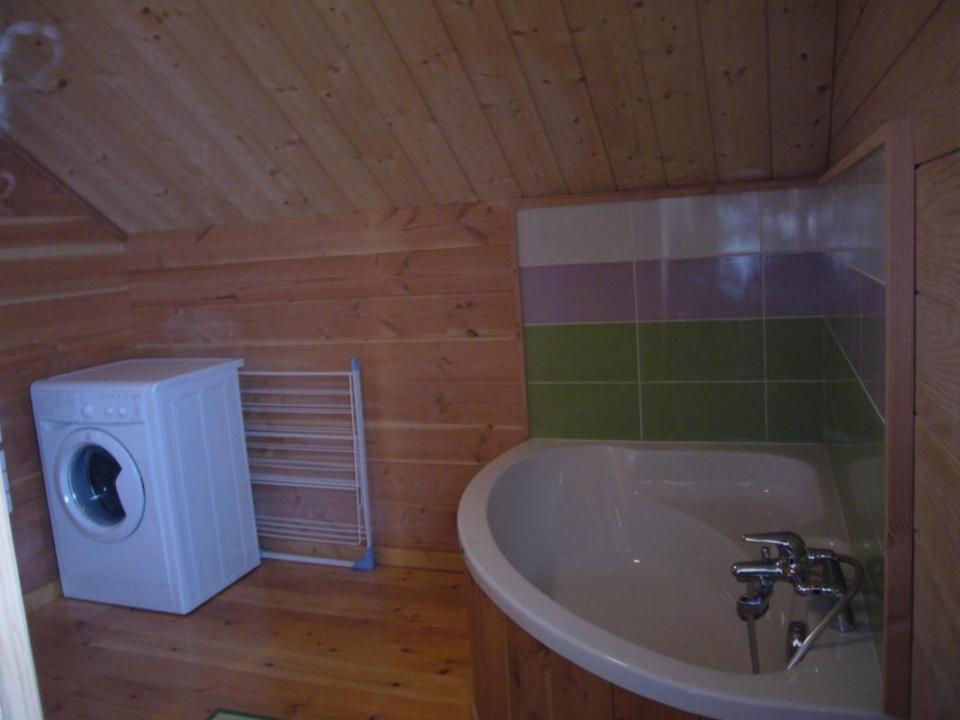 A cozy ski chalet in the French Alps with 3 bedrooms in 846 sq ft. | www.facebook.com/SmallHouseBliss