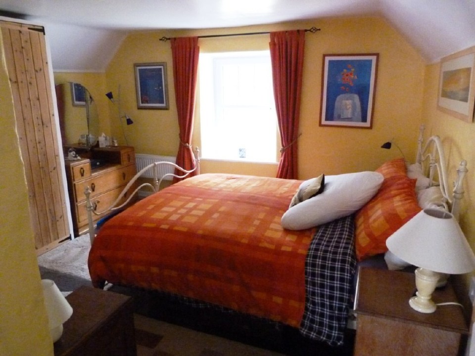 The romantic Waterfall Cottage in Wales | www.facebook.com/SmallHouseBliss