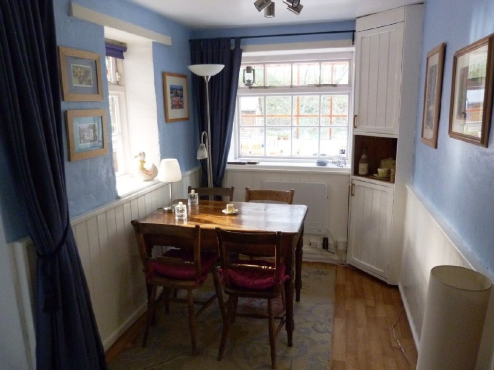 The romantic Waterfall Cottage in Wales | www.facebook.com/SmallHouseBliss