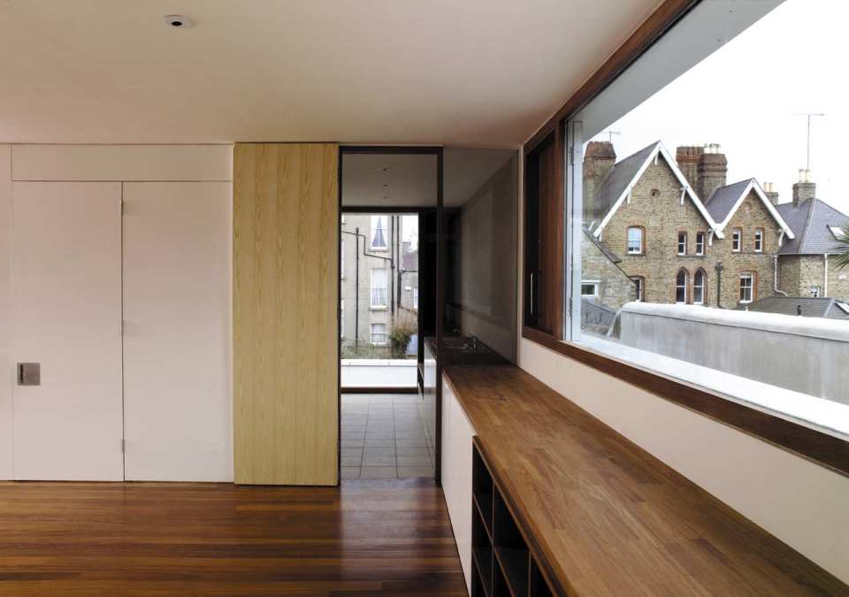 Alma Lane mews house by Boyd Cody Architects