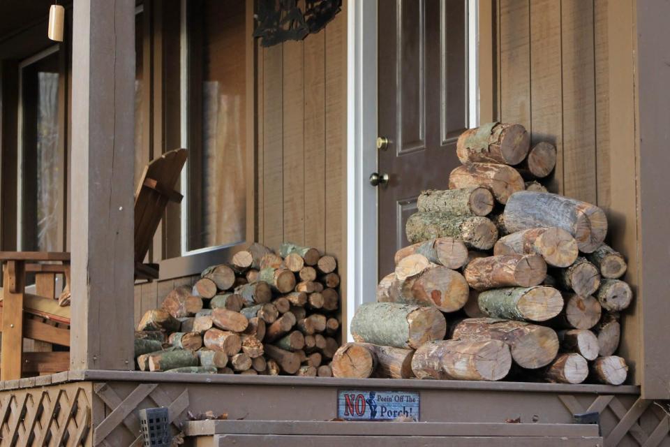 Dave Fosson's "ManCamp" cabin in the woods is 16' by 24' and has a sleeping loft. | www.facebook.com/SmallHouseBliss