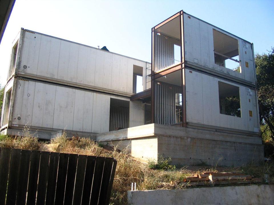 A contemporary family house built from three shipping containers. It has3 bedrooms in 1,350 sq ft. | www.facebook.com/SmallHouseBliss
