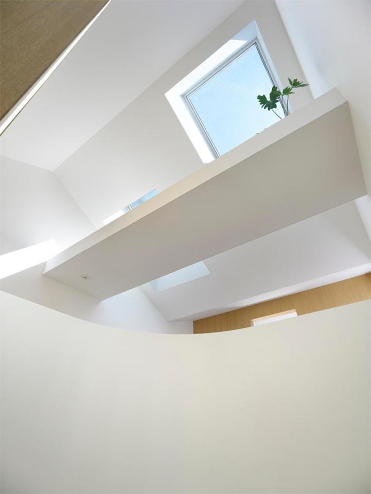 Gate, a small house in Japan by mihadesign