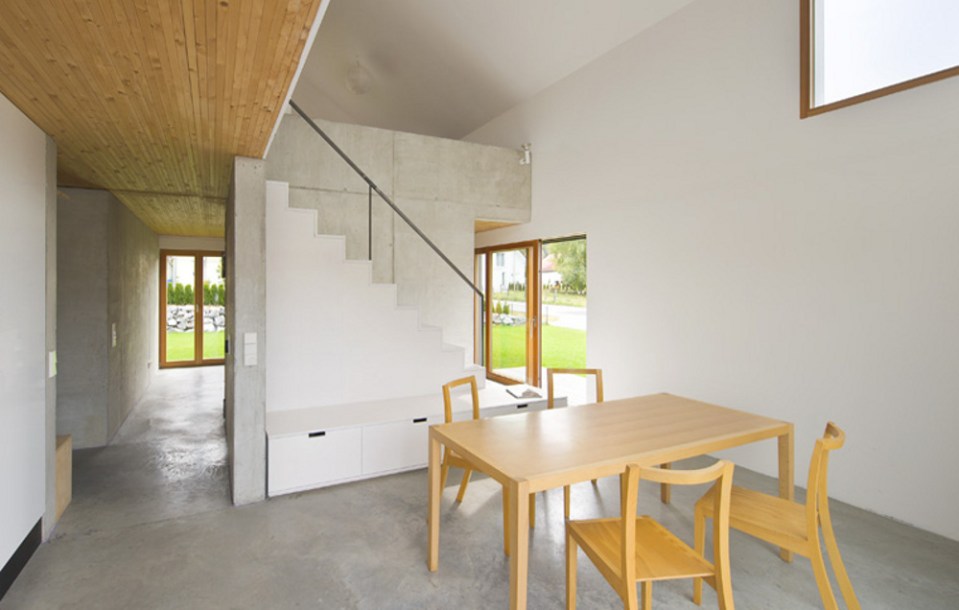 Haus Bru 1.25, a small barn-like house with 1 bedroom and a loft (which could be a 2nd bedroom) in 969 sq ft. | www.facebook.com/SmallHouseBliss