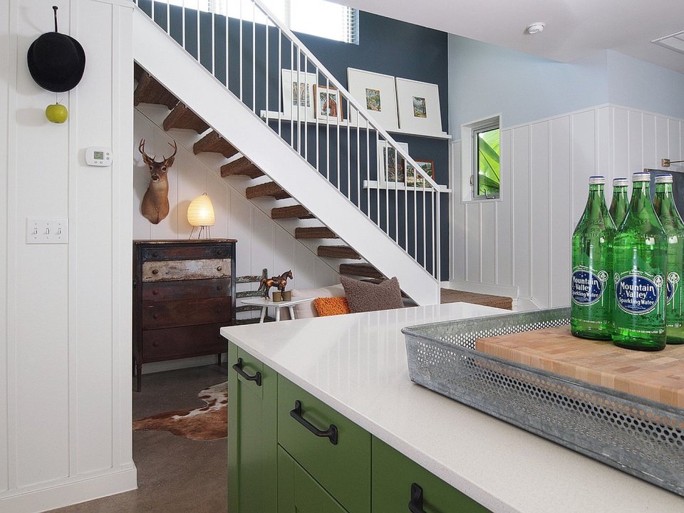 A small modern farmhouse in Texas with three bedrooms in less than 1,500 sq ft. | www.facebook.com/SmallHouseBliss