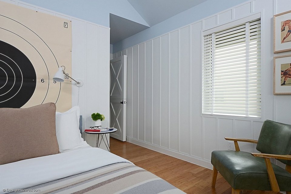 A small modern farmhouse in Texas with three bedrooms in less than 1,500 sq ft. | www.facebook.com/SmallHouseBliss