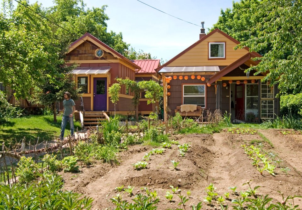 Ruth's Garden Cottages cohousing community by Communitecture and Orange Spot LLC