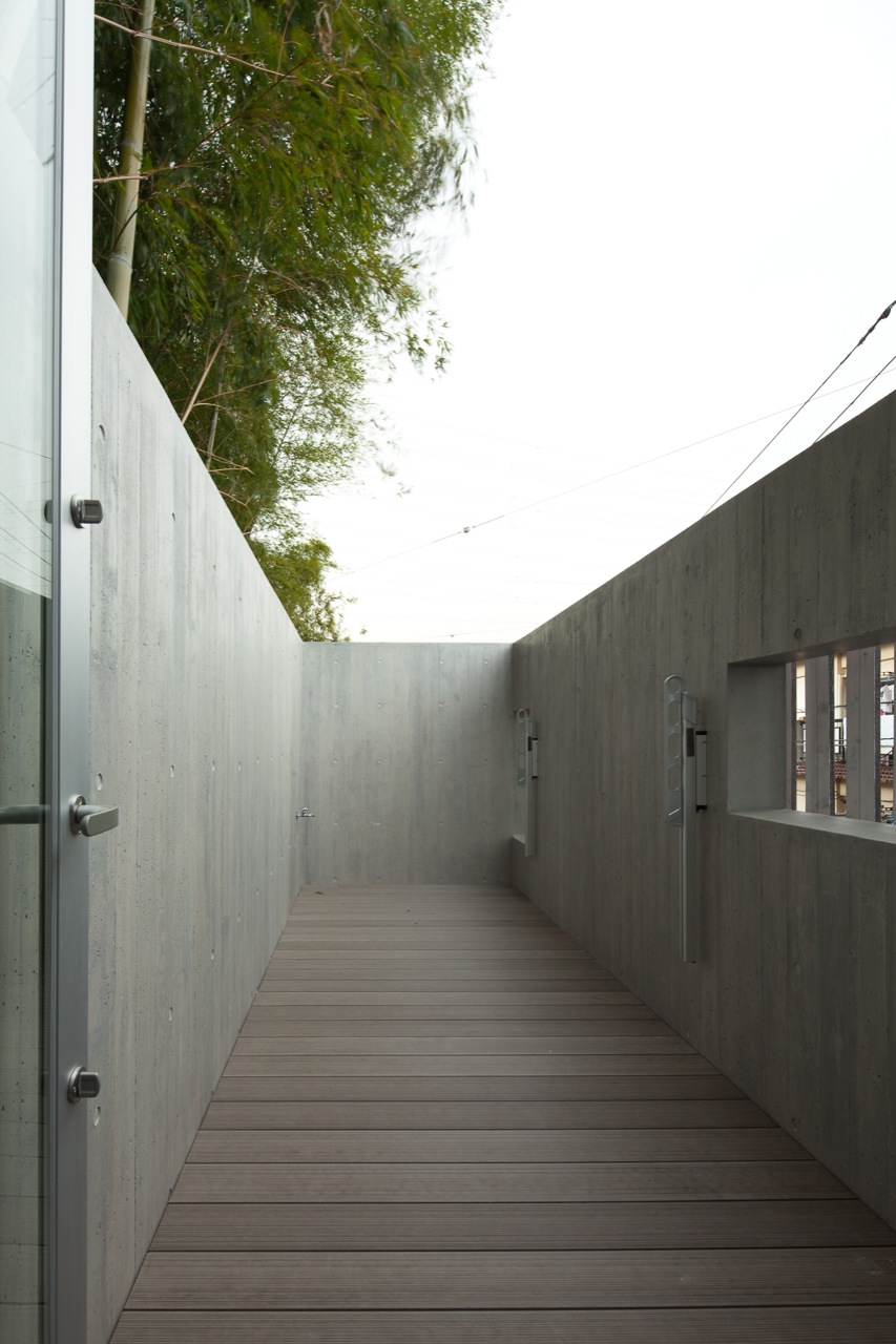 House in Inokashira by Studio NOA