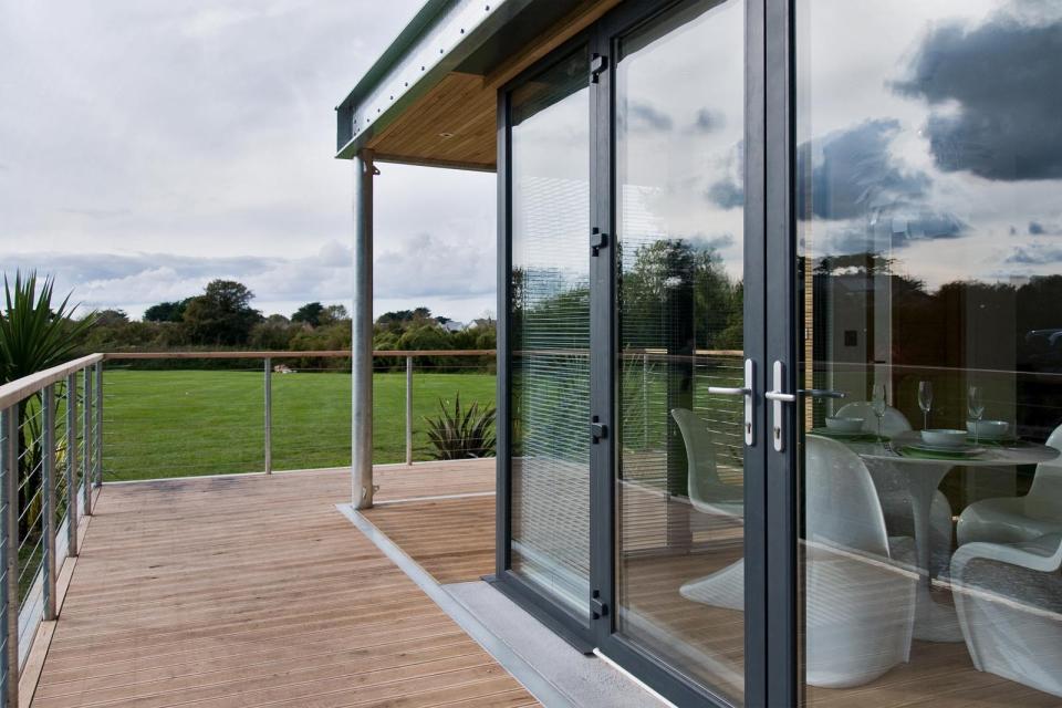 The Edge, a modern modular dwelling with 2 bedrooms in under 900 sq ft. | www.facebook.com/SmallHouseBliss