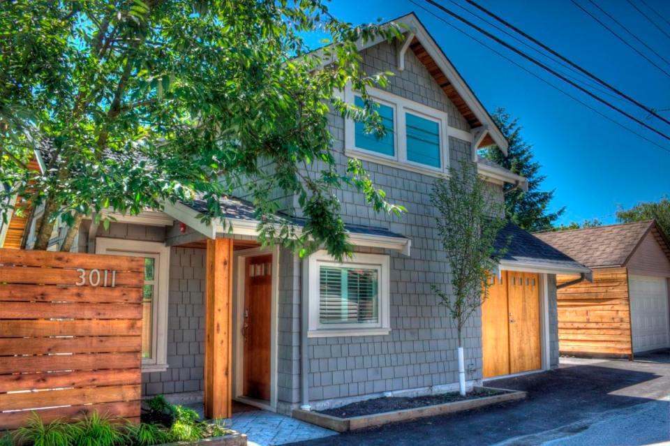 A Craftsman-style laneway house with two bedrooms. | www.facebook.com/SmallHouseBliss