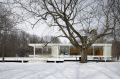 The Farnsworth House by Ludwig Mies van der Rohe | www.facebook.com/SmallHouseBliss