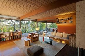 The Hailey Residence, a small mid-century modern house in Hollywood by architect Richard Neutra. | www.facebook.com/SmallHouseBliss