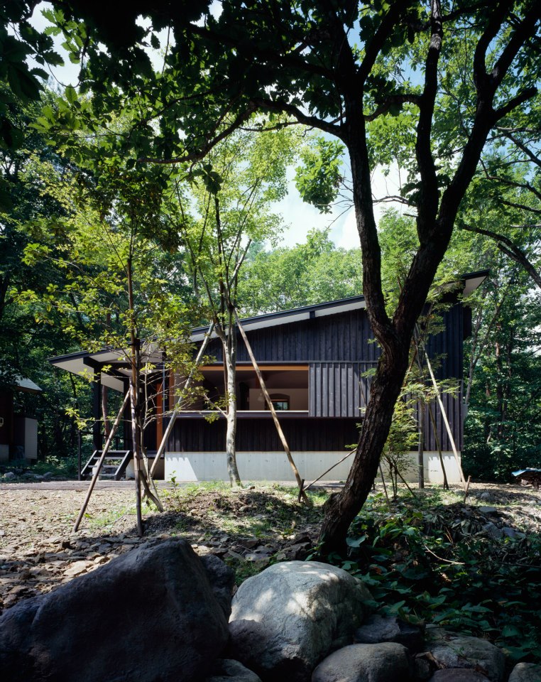Habuka mountain retreat, a small timber-framed ski cabin in the Japanese Alps. It has 1 bedroom and a loft in 590 sq ft. | www.facebook.com/SmallHouseBliss