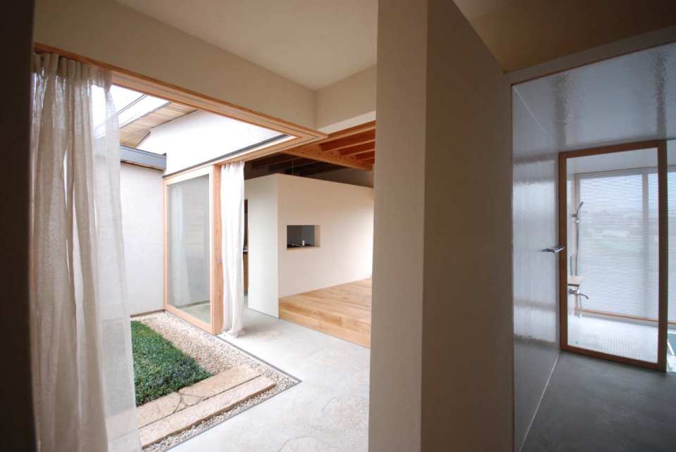 This modern version of the traditional Japanese courtyard house has two bedrooms in 534 sq ft. | www.facebook.com/SmallHouseBliss