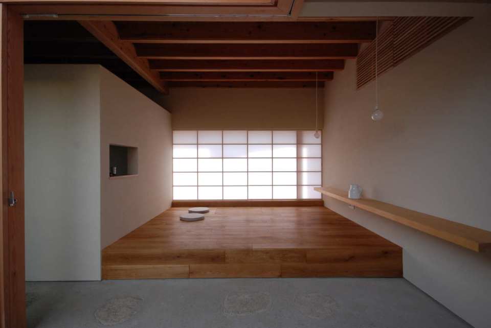 This modern version of the traditional Japanese courtyard house has two bedrooms in 534 sq ft. | www.facebook.com/SmallHouseBliss