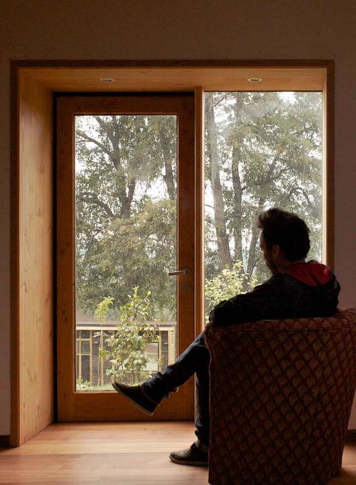 Casa en los Guindos, a small modern house in Chile. It has two bedrooms and a study in 1,399 sq ft. | www.facebook.com/SmallHouseBliss