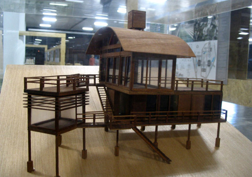 Casa da Praia do Félix, a small tropical beach house in Brazil. | www.facebook.com/SmallHouseBliss