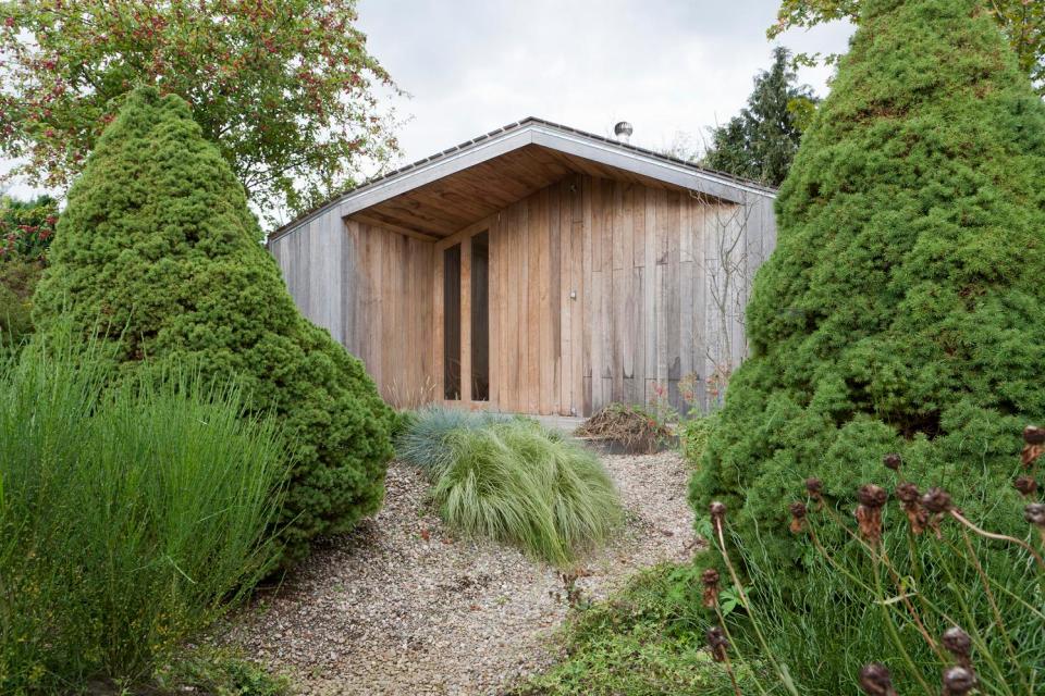 the tiny Poplar Garden House by Onix