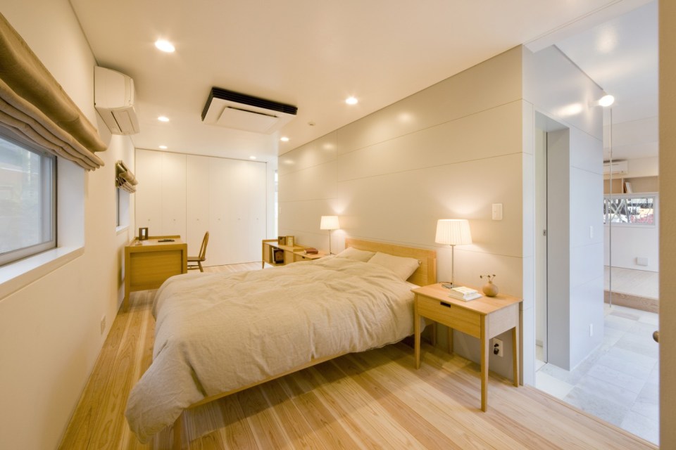 Io, a small house in Japan by Osamu Morishita