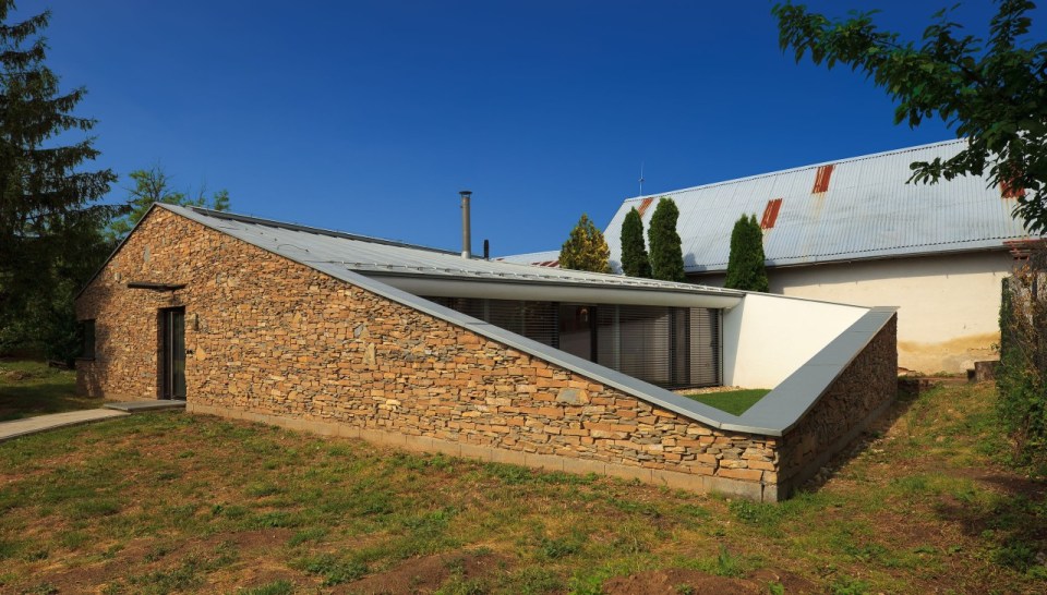 Otio, a small stone cottage by Sebastian Nagy