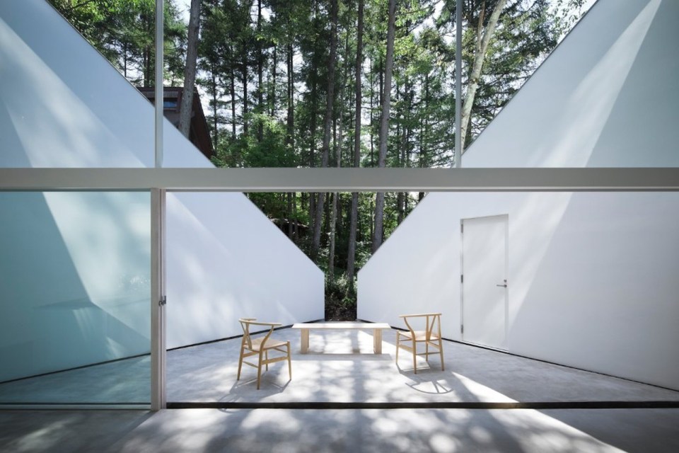 Forest Bath by Kyoko Ikuta and Katsuyuki Ozeki