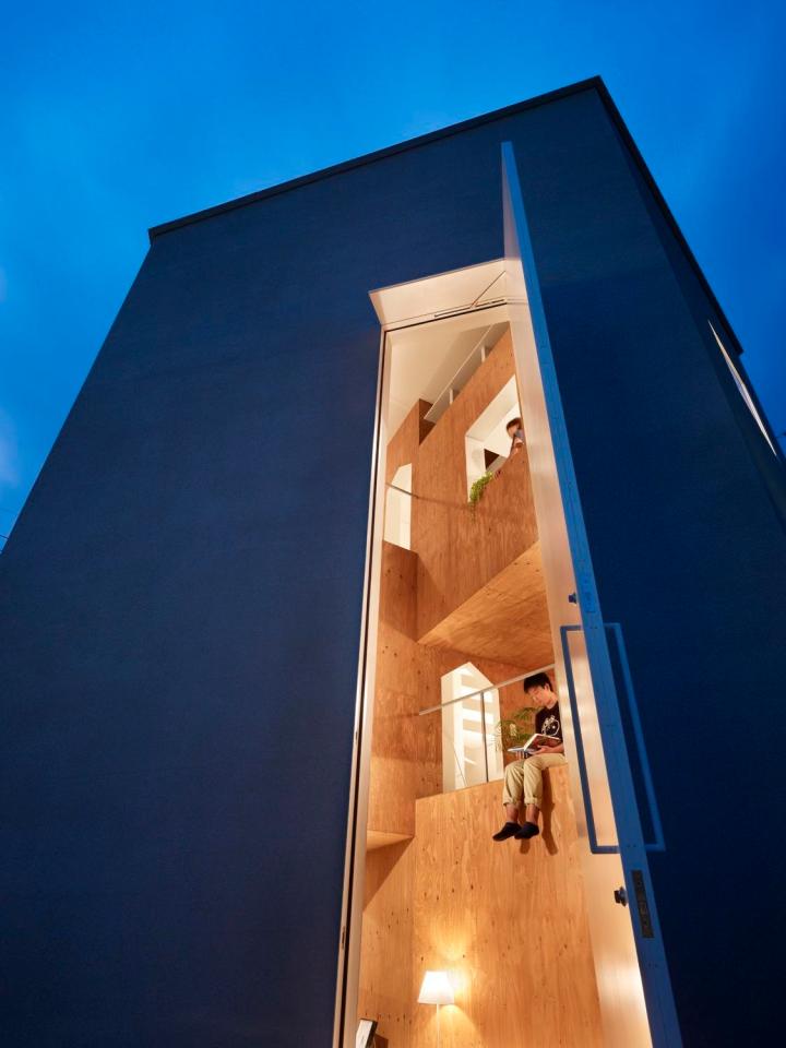 House in Fukawa by Suppose Design Office