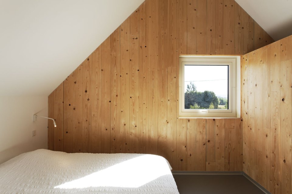 House G, a small house in Normandy with two bedrooms in 1,076 sq ft. | www.facebook.com/SmallHouseBliss