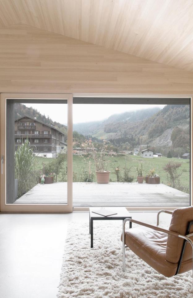 Located in the Austrian Alps, "House for Gudrun" is a small and modern version of the traditional Alpine chalet. It has two bedrooms in 969 sq ft. | www.facebook.com/SmallHouseBliss