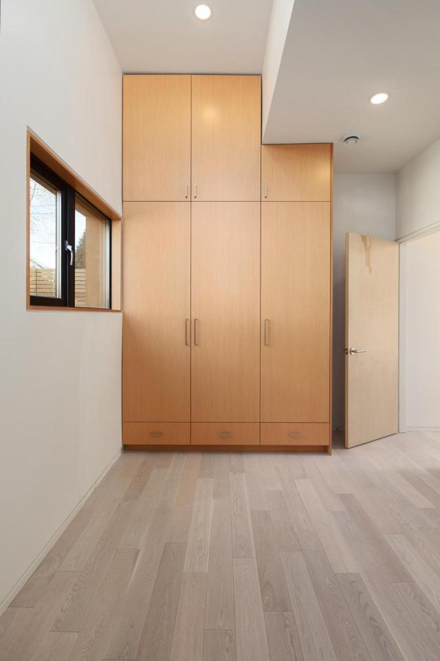 A 580 sq ft laneway house with sustainable design features by Lanefab Design/Build | www.facebook.com/SmallHouseBliss