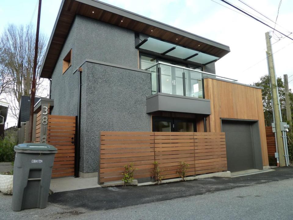 A 580 sq ft laneway house with sustainable design features by Lanefab Design/Build | www.facebook.com/SmallHouseBliss