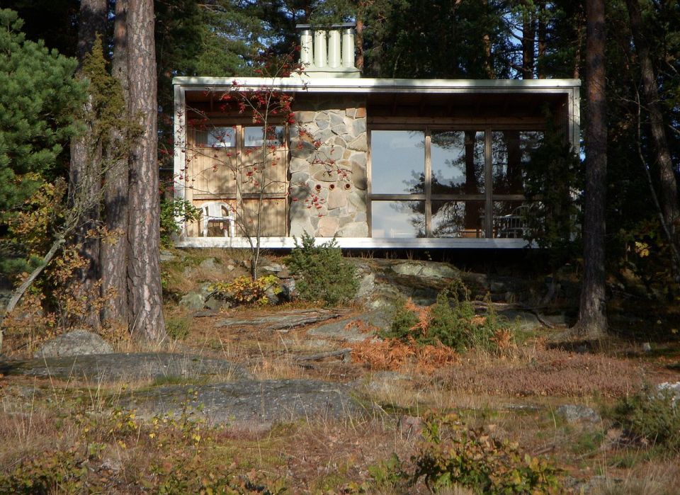 The Box, the 215 sq ft house architect Ralph Erskine built for his family of four | www.facebook.com/SmallHouseBliss