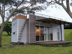 The Casa Cúbica vacation home, built from a 20' shipping container, sleeps up to four. | www.facebook.com/SmallHouseBliss