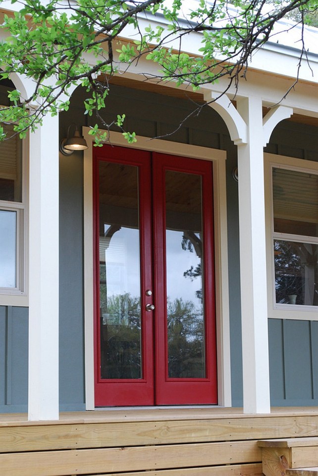 This Texas Hill Country cottage by Kanga Room Systems is a 480 sq ft studio with loft bedroom plus 432 sq ft of porches | www.facebook.com/SmallHouseBliss