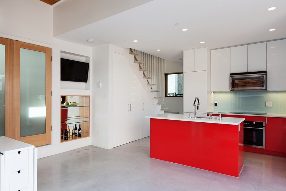 An energy-efficient contemporary laneway house with 1 bedroom in 800 ft sq | www.facebook.com/SmallHouseBliss