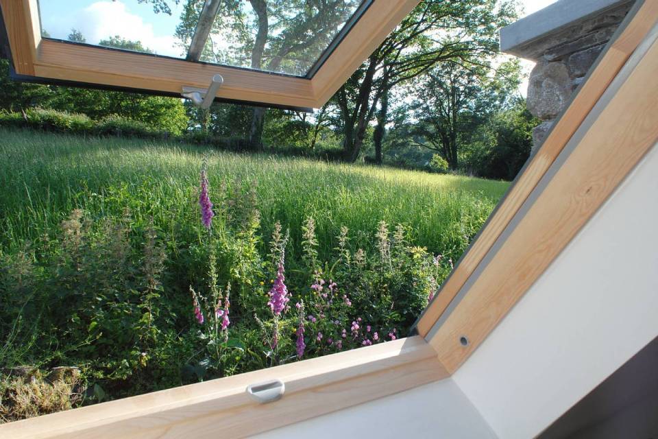 This restored worker's cottage dating from the mid-19th century has 590 sq ft on the main floor and a bedroom in the attic. | www.facebook.com/SmallHouseBliss