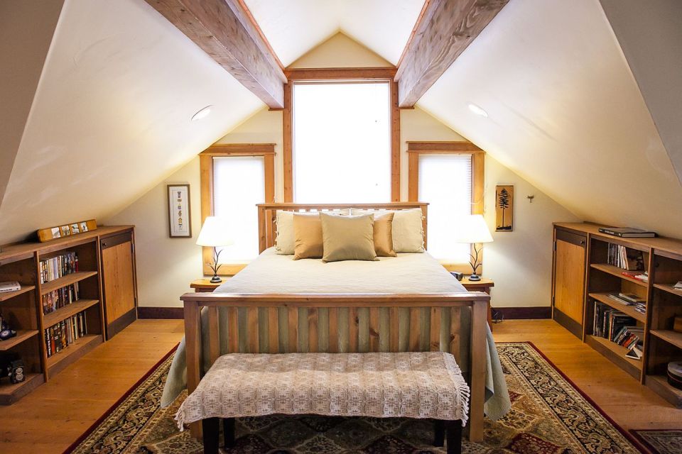 A cozy coach house garage with loft-style apartment above | www.facebook.com/SmallHouseBliss