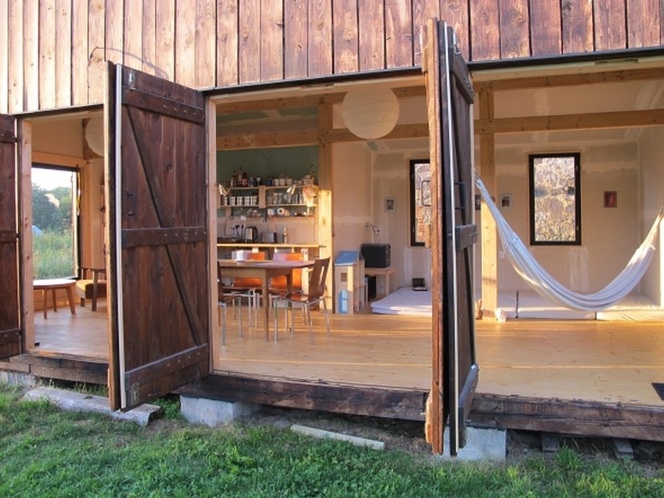 This simple rustic retreat in the Czech countryside was built inexpensively from recycled materials. | www.facebook.com/SmallHouseBliss