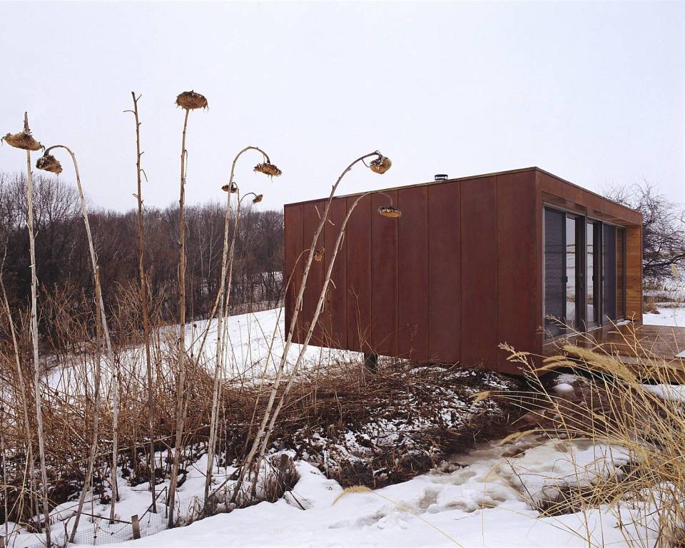 The Arado weeHouse, a modern prefab cabin with 336 sq ft, was the original weeHouse by Alchemy Architects | www.facebook.com/SmallHouseBliss