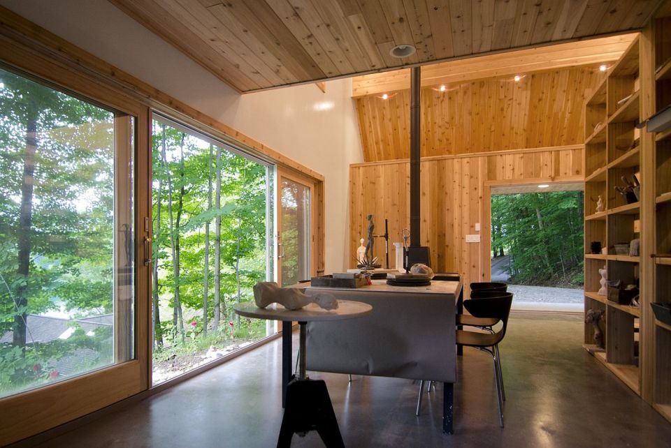 The Polygon Studio, a sculpture studio and guesthouse with a zigzagging roof. It has 409 sq ft on the ground floor plus a loft bedroom. | www.facebook.com/SmallHouseBliss