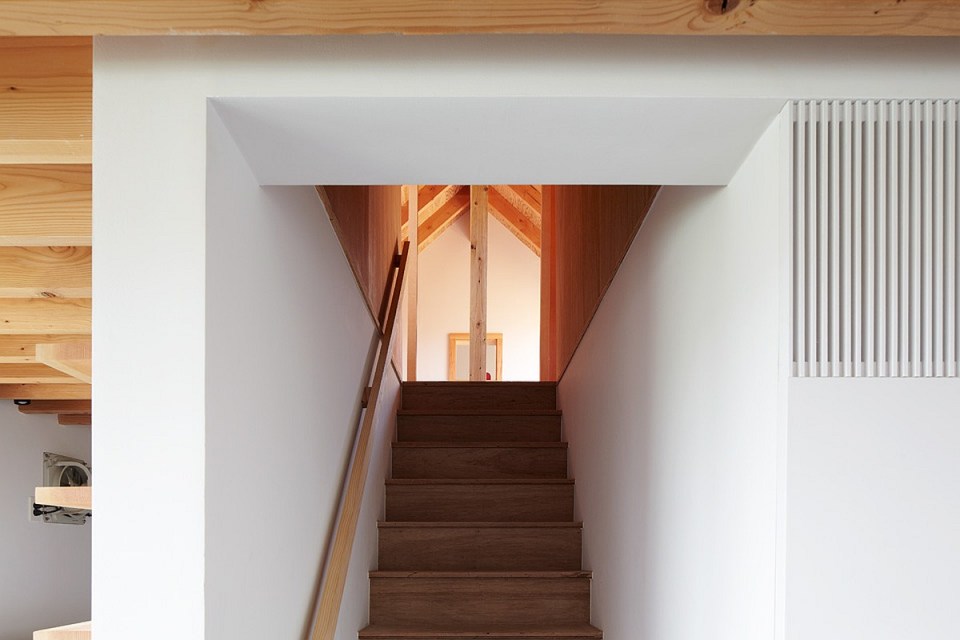 This small house offers a harmonious living space for a family displaced by the 2011 earthquake in Japan. It has 2 bedrooms and loft space in 1,281 sq ft. | www.facebook.com/SmallHouseBliss